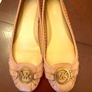 Michael Kors tan leather flats